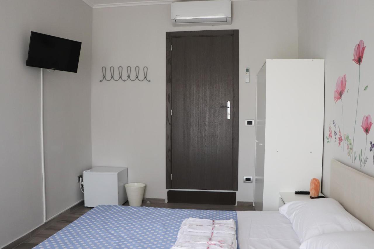 B&B Francesco Fly Neapel Exterior foto