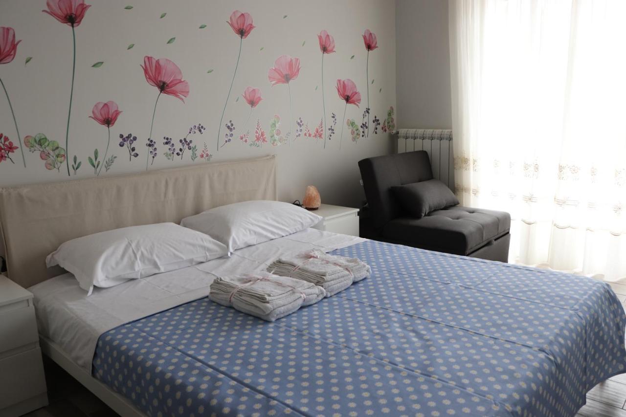 B&B Francesco Fly Neapel Exterior foto